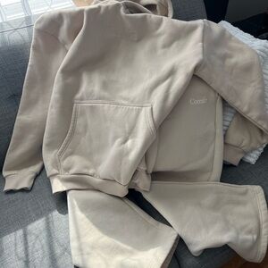 Comfrt Hoodie and Sweatpants Set